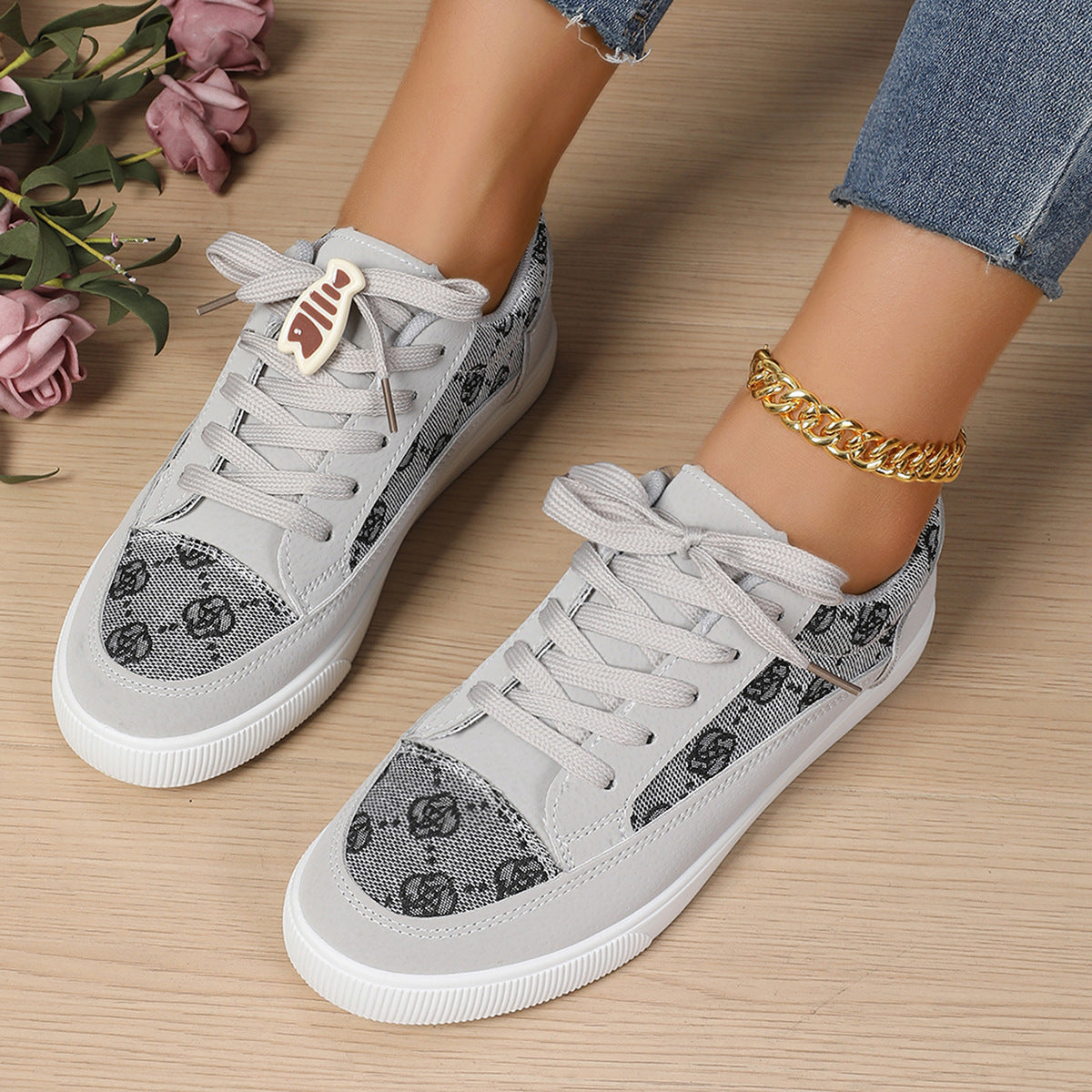 Sneaker casual traspirante alla moda da donna