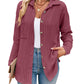 Camicia a maniche lunghe con tasca a contrasto a righe