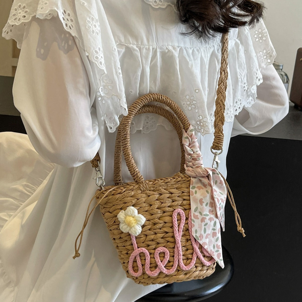 Borsa a mano intrecciata da donna, borsa a tracolla in paglia con lettera alla moda