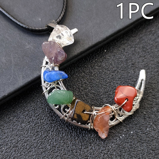 Collana con pentagramma a forma di luna e sette chakra in pietra di cristallo