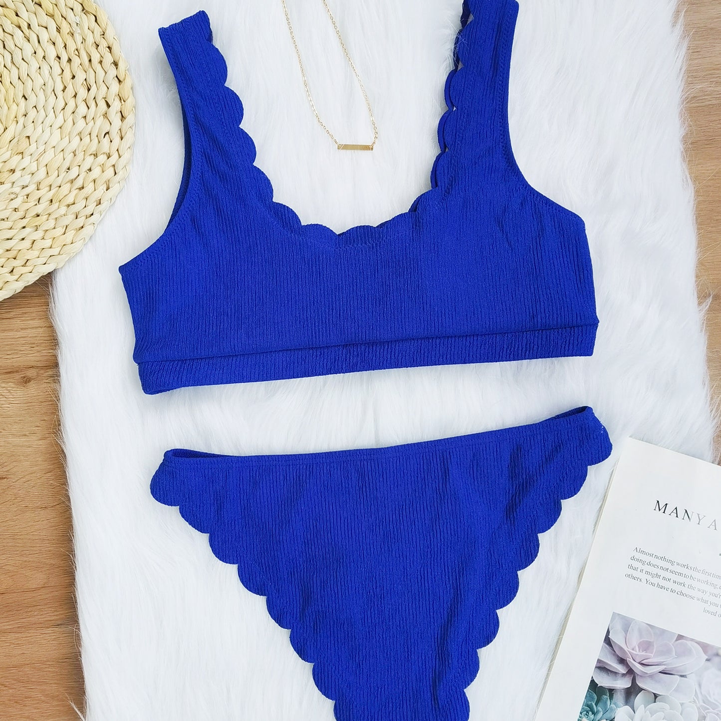 Cut flower split swimsuit bikini