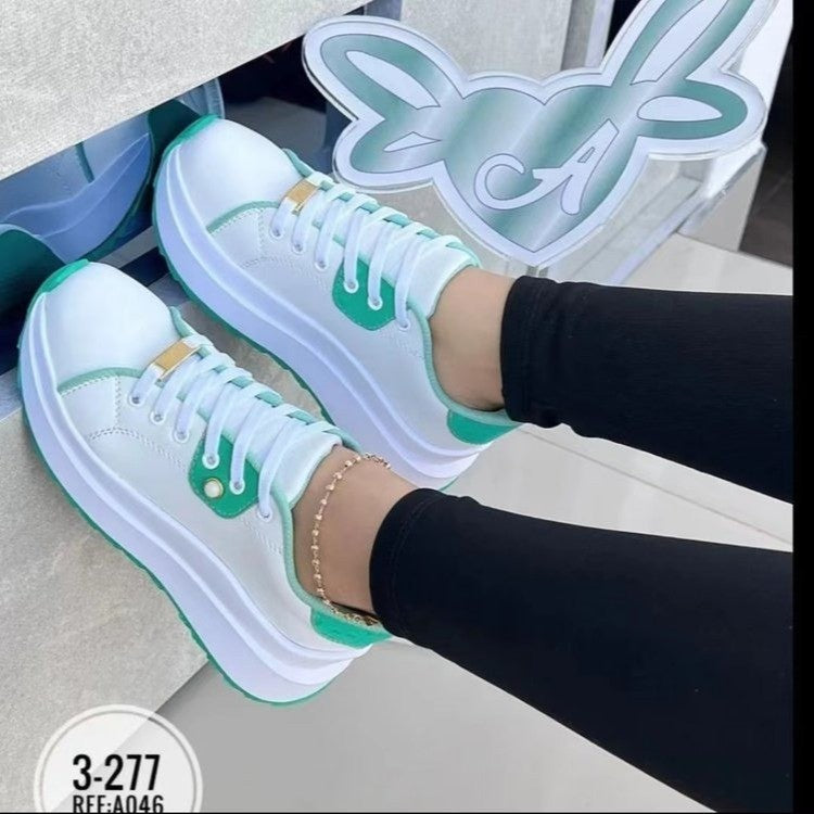 Scarpe con plateau da donna Scarpe bianche con lacci