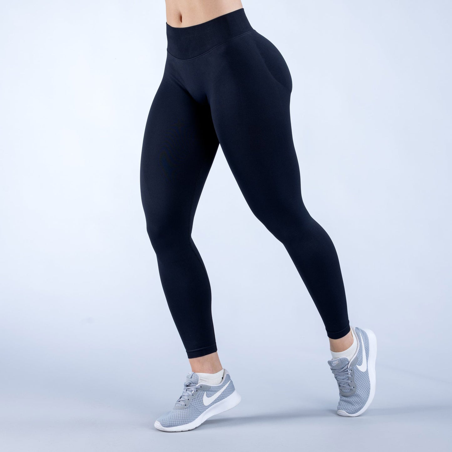Pantaloni da yoga senza cuciture con vita bassa e sollevamento fianchi plissettati