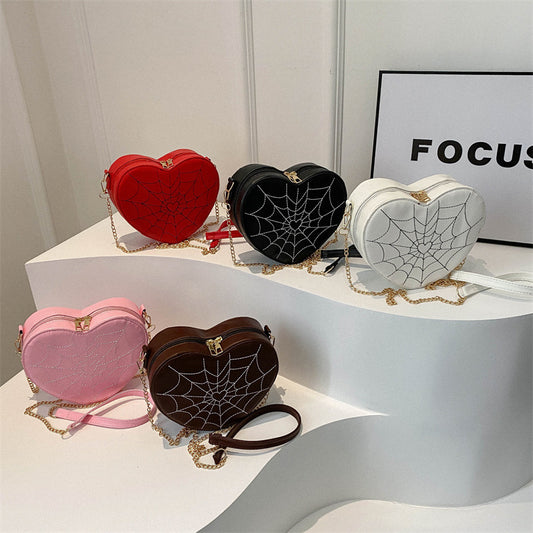 Borsa a tracolla con catena Hearts
