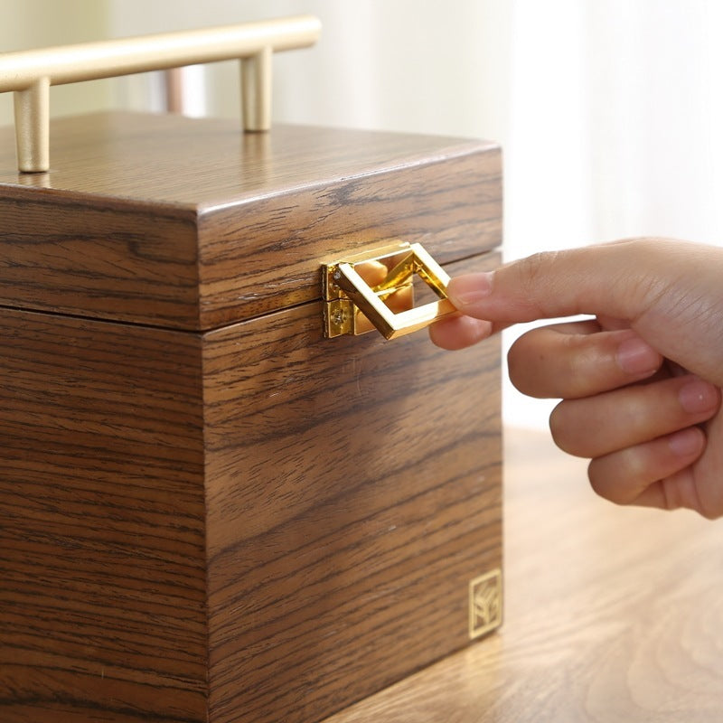 Klassische Schmuckschatulle aus Holz zur Aufbewahrung von Kosmetik