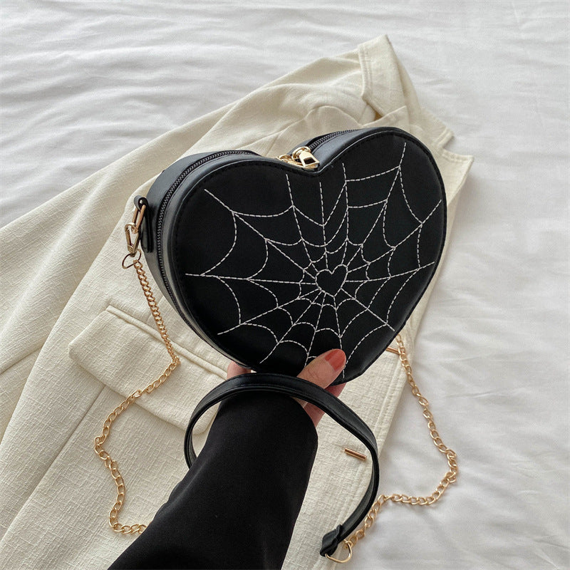 Borsa a tracolla con catena Hearts