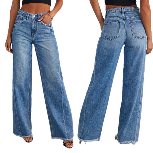 Jeans larghi da donna con cuciture laterali, orlo sfilacciato e gamba larga