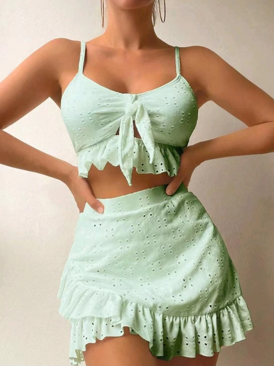 3-teiliger Strandbikini mit hüftbetontem Rock, modisches Rüschendesign, Badeanzug-Set, Sommer-Damenbekleidung