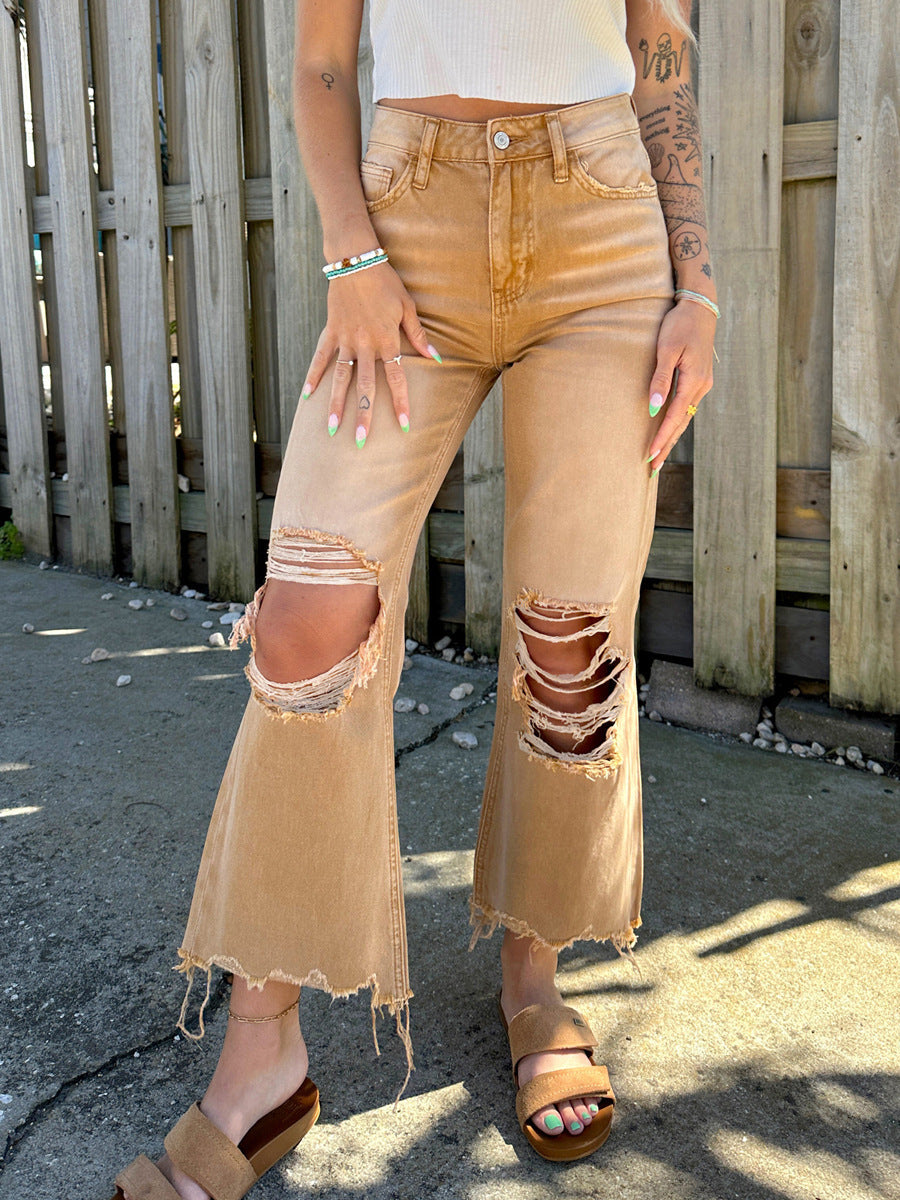 Jeans larghi e dritti strappati da donna