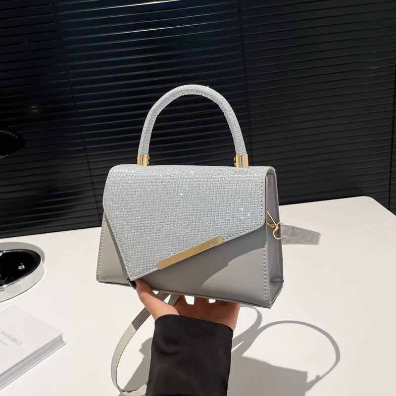 Borsa a mano alla moda con design speciale per autunno e inverno