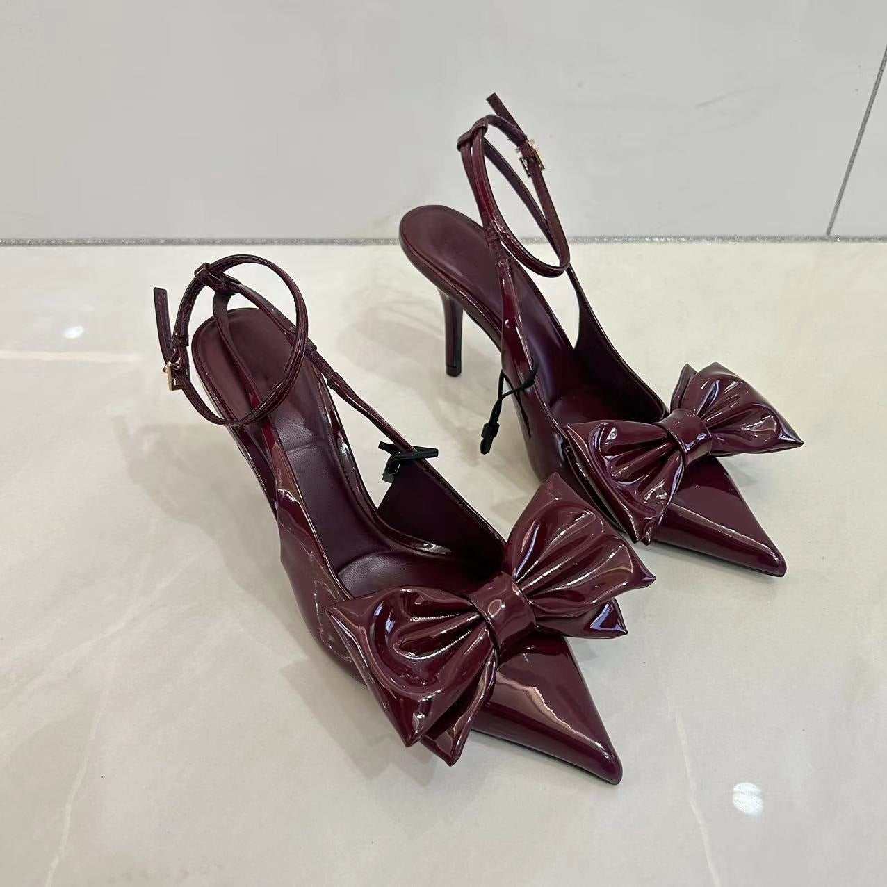 Rote High Heels mit Schleife und französischem Stil für Damen