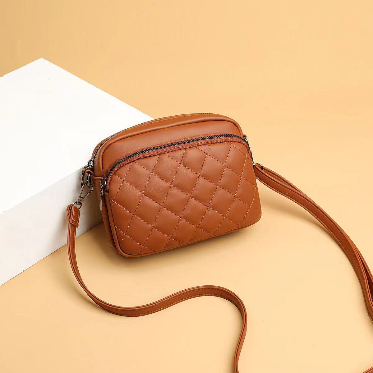 Borsa a tracolla da donna europea e americana