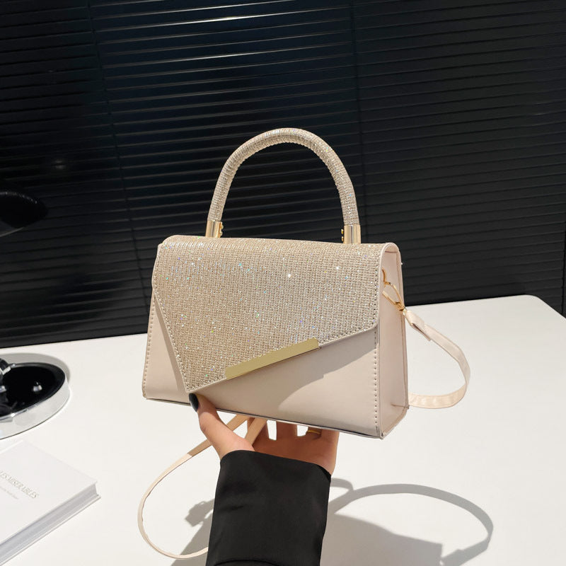 Borsa a mano alla moda con design speciale per autunno e inverno