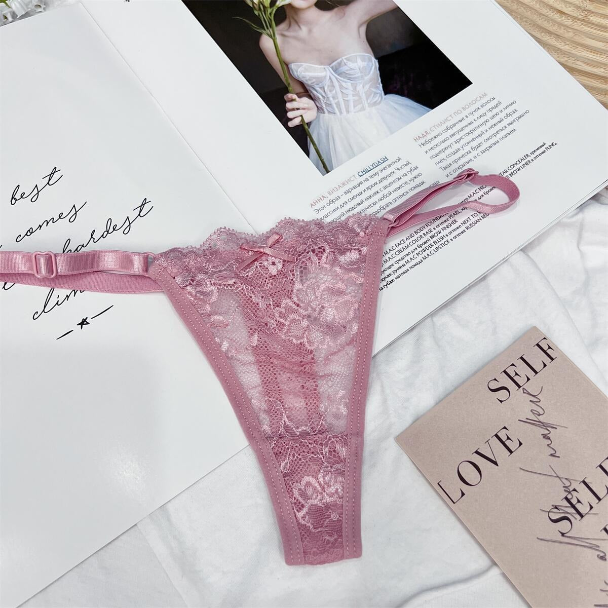 Hohle Spitze, verstellbare Schnalle, niedrige Taille, weiche, bequeme Unterwäsche für Damen