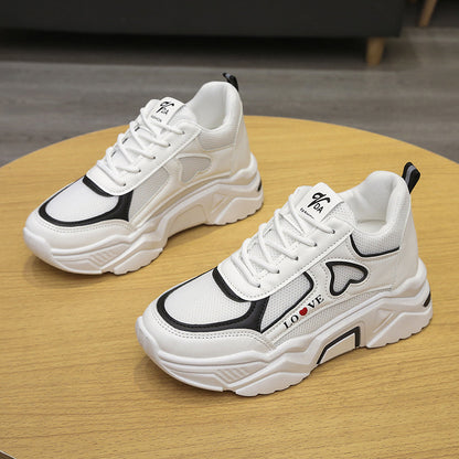 Scarpe da donna bianche con plateau basse e casual sportive primaverili, con aumento dell'altezza