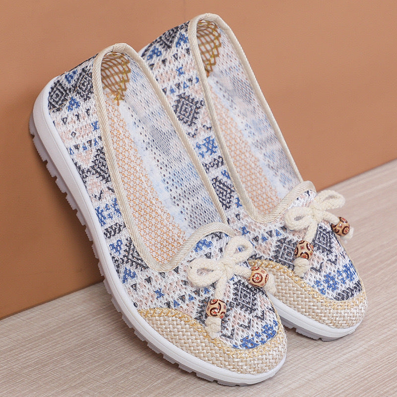 Women's Soft-soled Non-slip Breathable Hollow Cloth Shoes