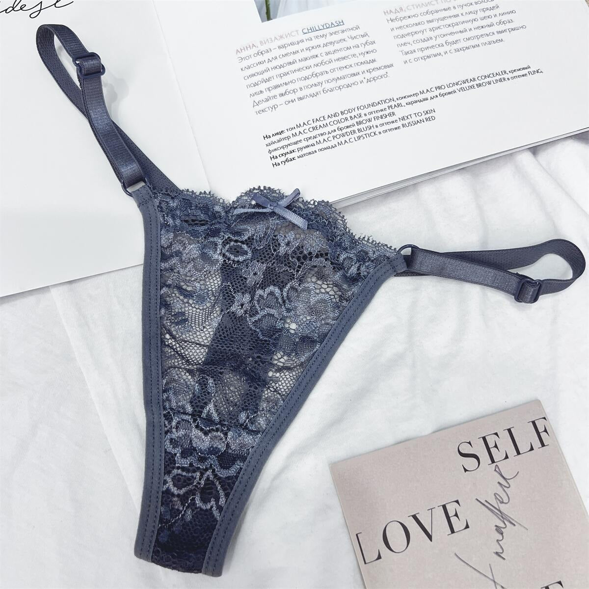 Hohle Spitze, verstellbare Schnalle, niedrige Taille, weiche, bequeme Unterwäsche für Damen
