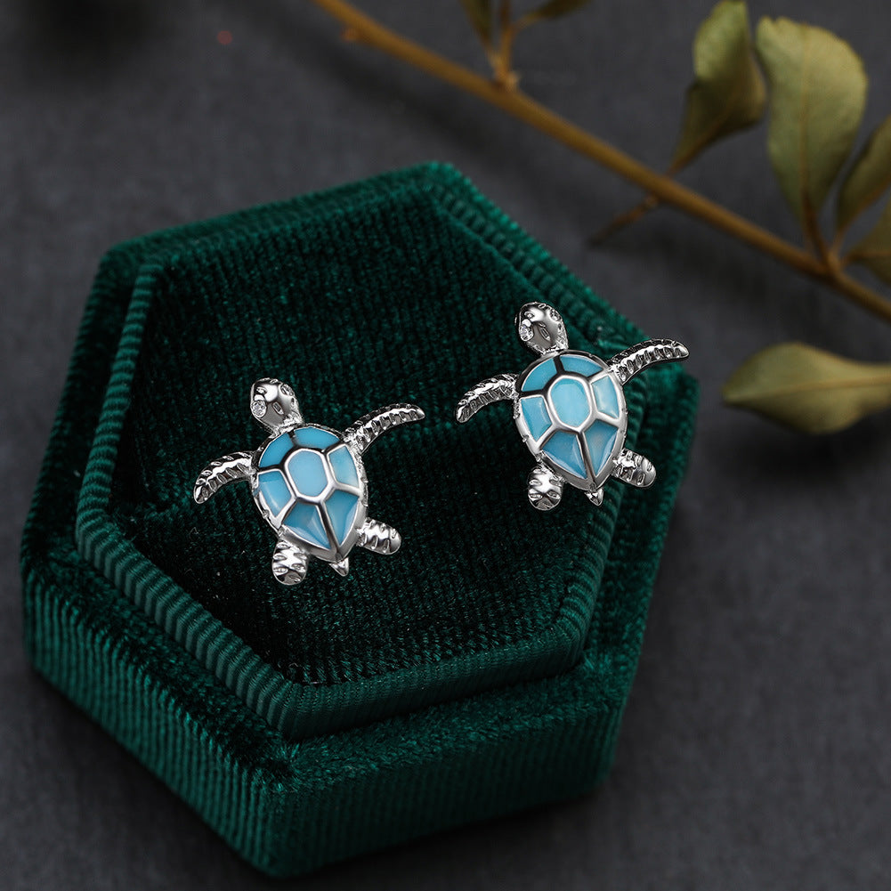Orecchini a bottone in rame con tartaruga della serie Marine Animal