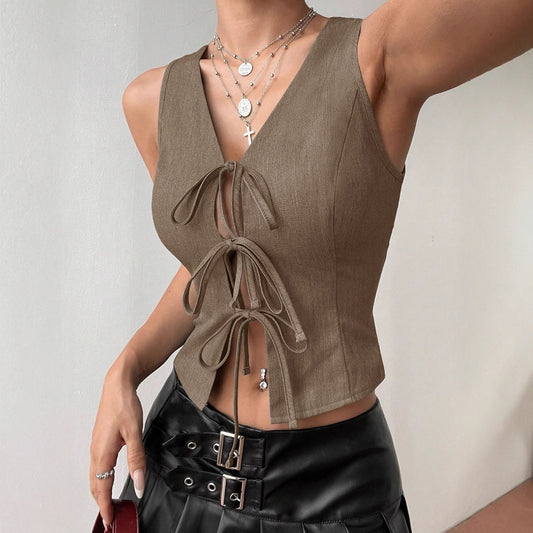 Top aderente con lacci da donna