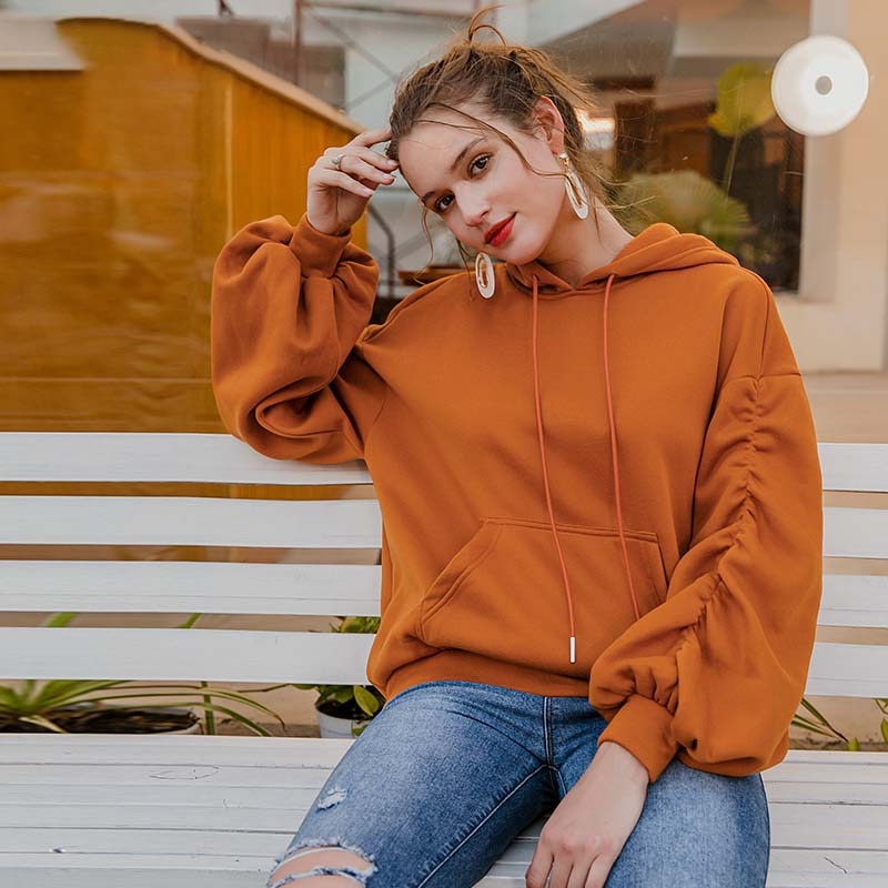 Kürbisfarbener Plissierter Pullover im Hong Kong-Stil mit Kapuze, einfarbig, lockerer Pullover