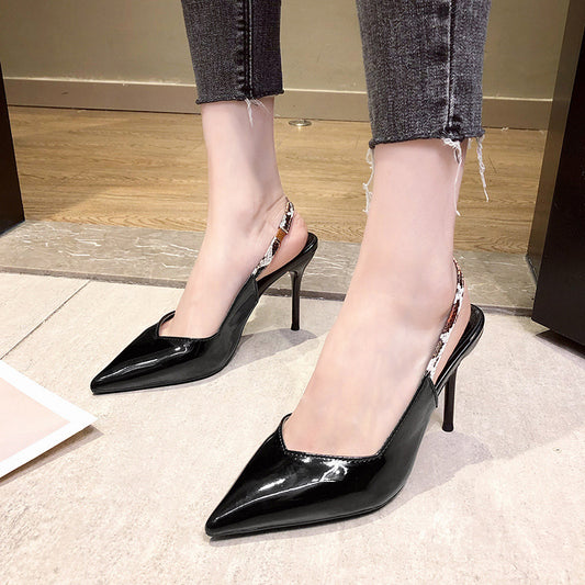 Scarpe a punta con tacco a spillo, comode e alla moda, in vernice con cuciture e stampa serpente