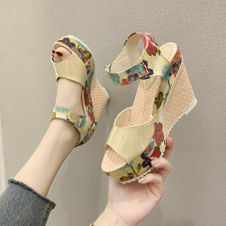 Eleganti sandali romani da donna con punta aperta e fibbia, tacco alto, moda casual, taglie forti