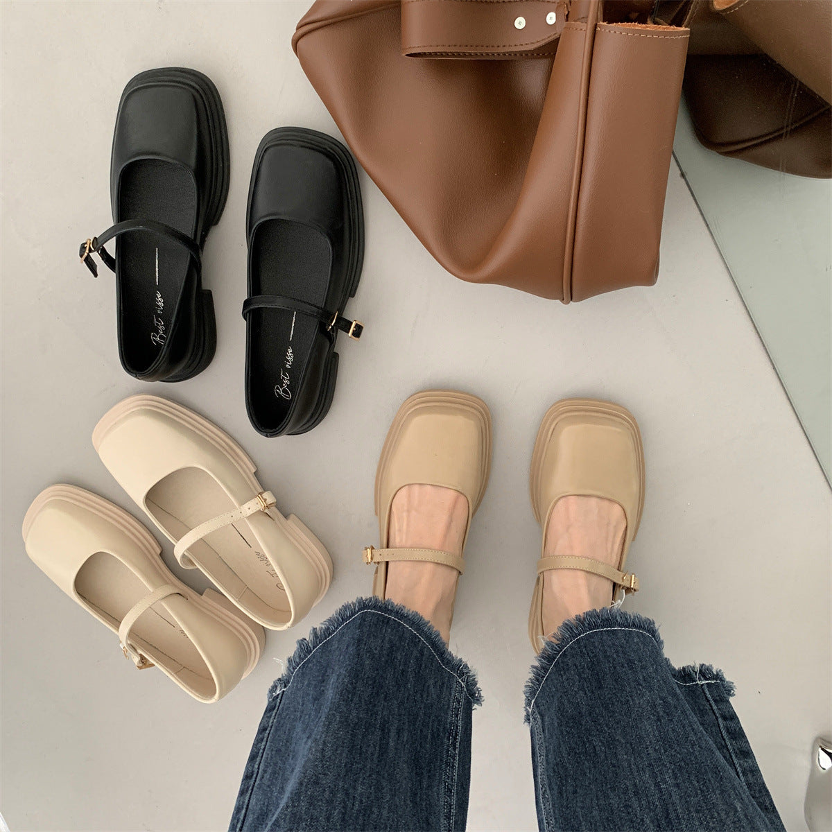 Damen Plateauschuhe aus Leder mit rundem Kopf im britischen Stil, Schnalle, Perle