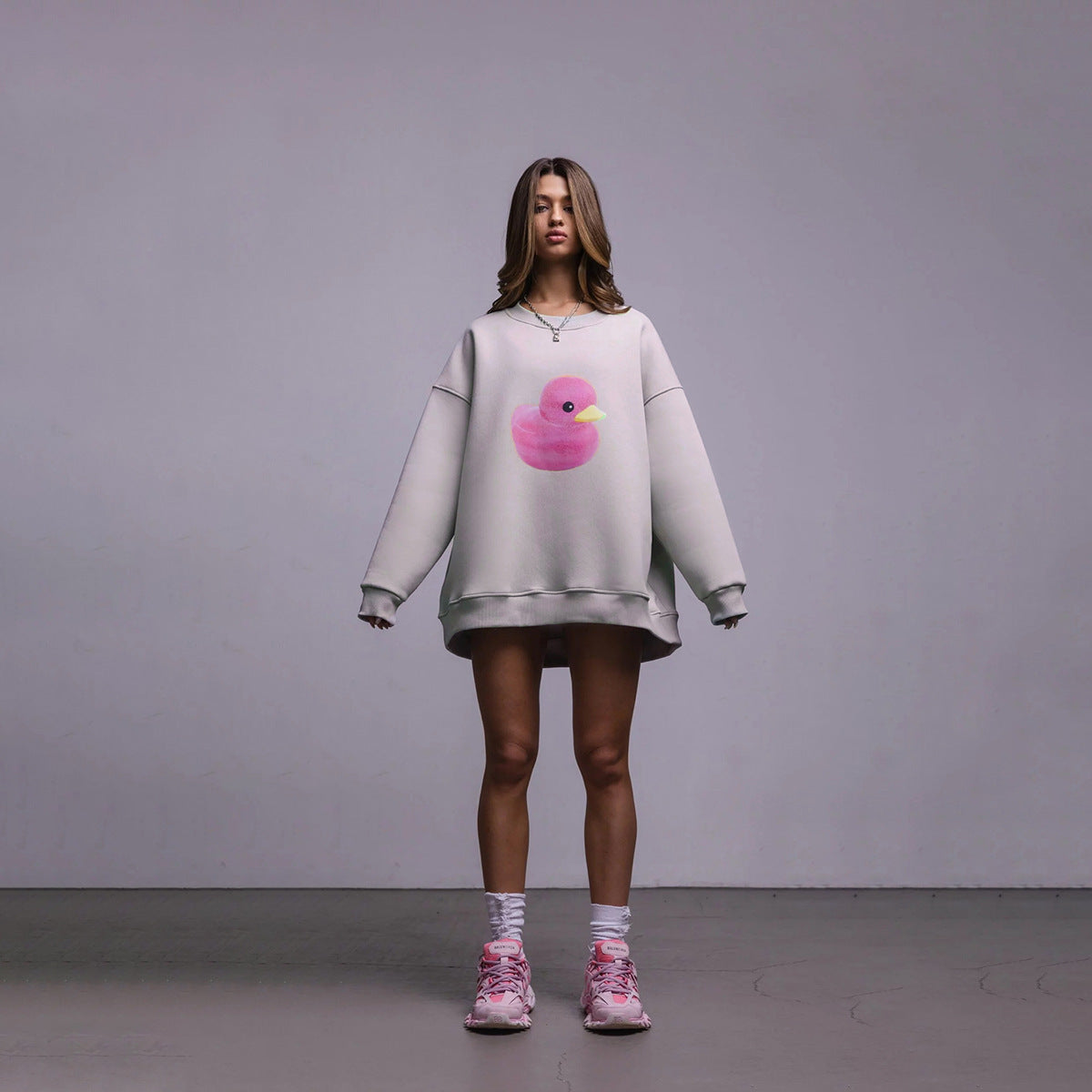 Maglione semplice con stampa a papera per donna