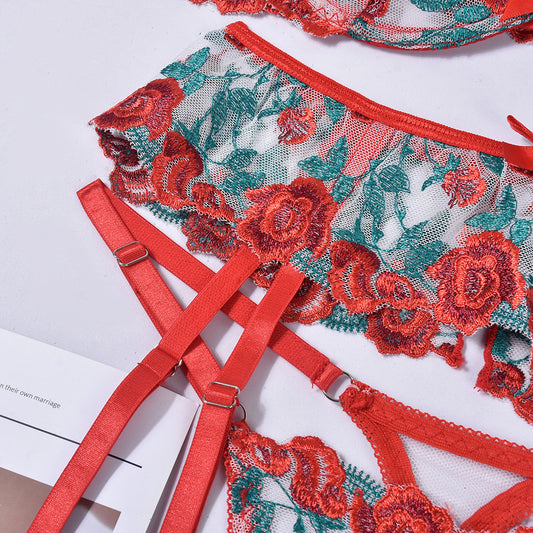 Completo da donna in tre pezzi con ricamo a forma di rosa