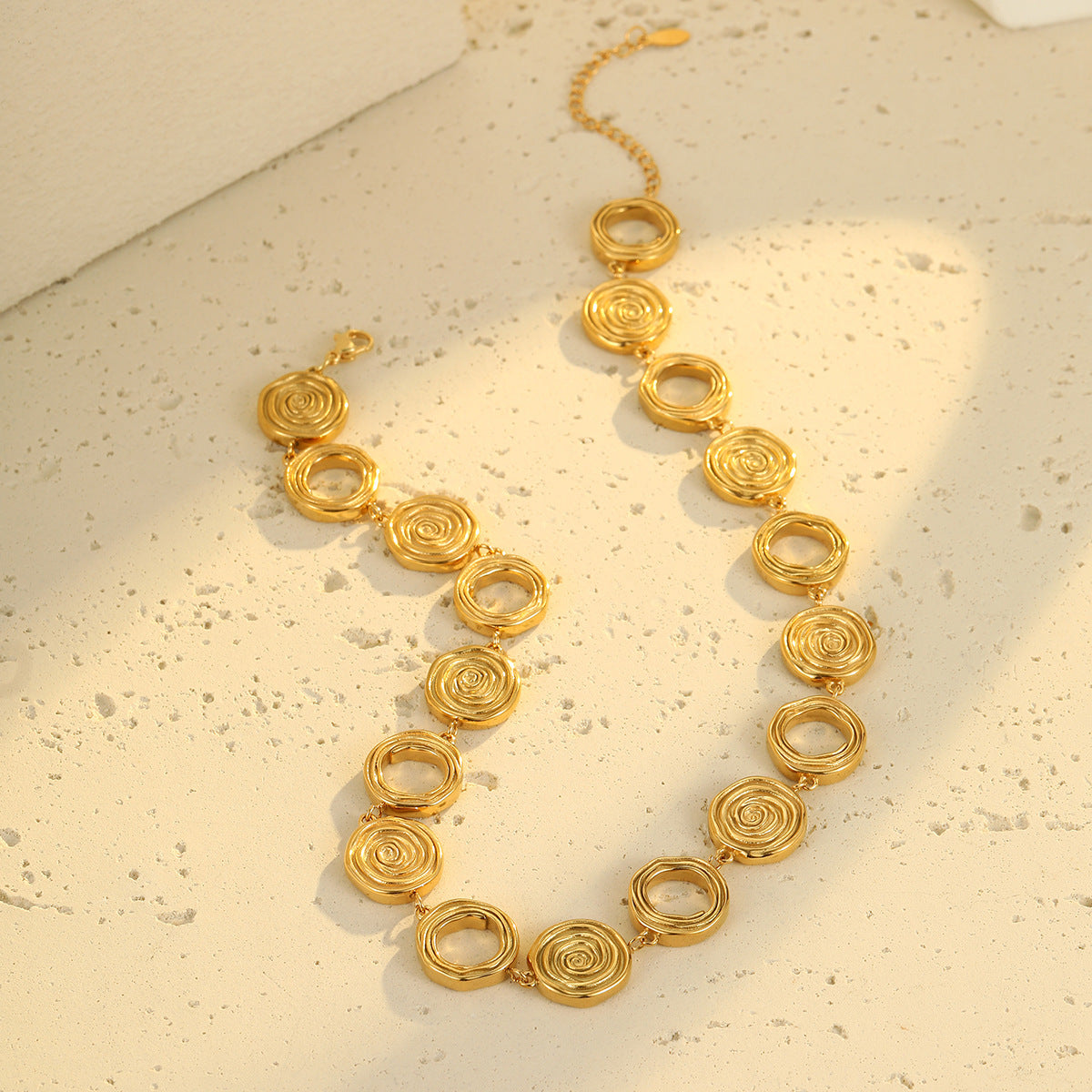 Collana alla moda, bracciale e collana completa