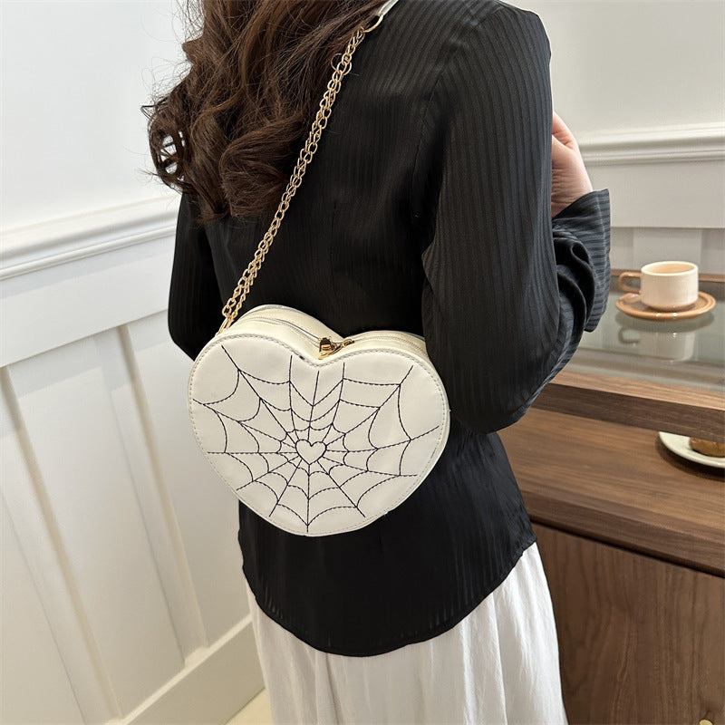 Borsa a tracolla con catena Hearts