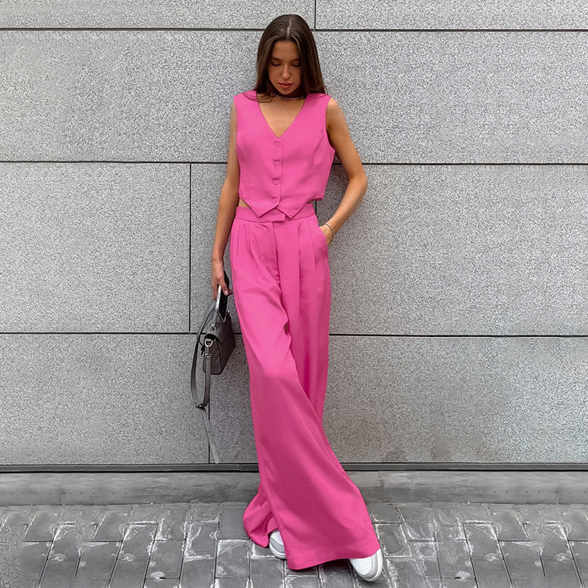 Completo due pezzi con gilet e pantaloni corti da donna