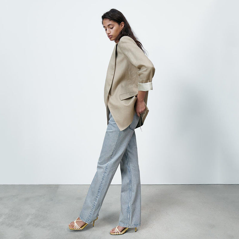 Abito in lino arricciato con polsini snellenti e larghi