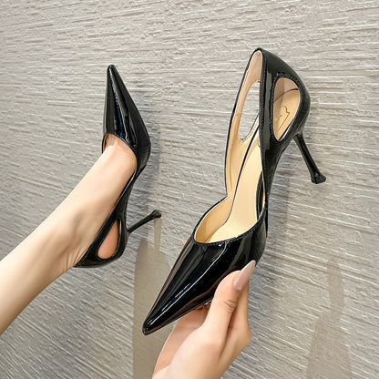 Damenschuhe mit niedrigem Stilettoabsatz