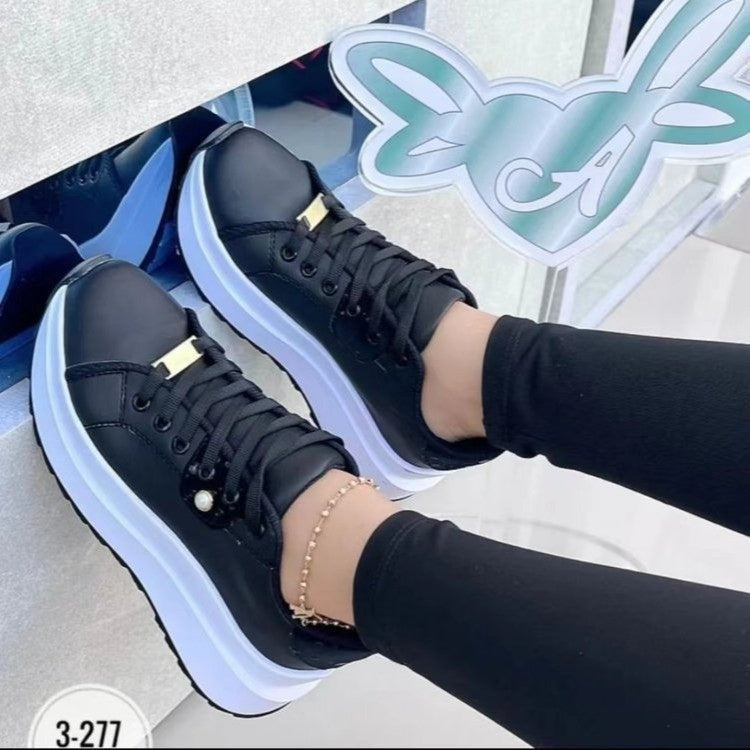 Scarpe con plateau da donna Scarpe bianche con lacci