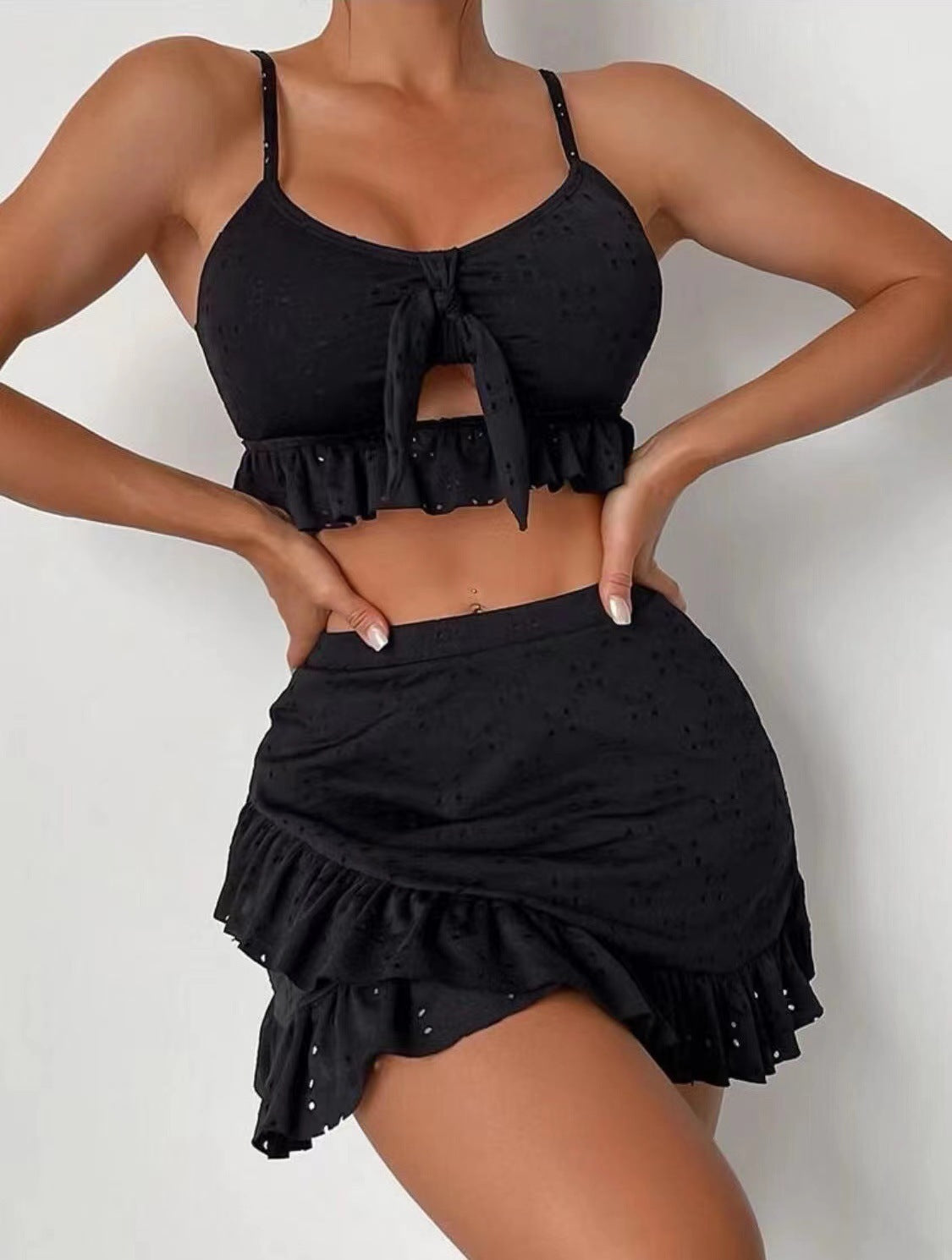3-teiliger Strandbikini mit hüftbetontem Rock, modisches Rüschendesign, Badeanzug-Set, Sommer-Damenbekleidung