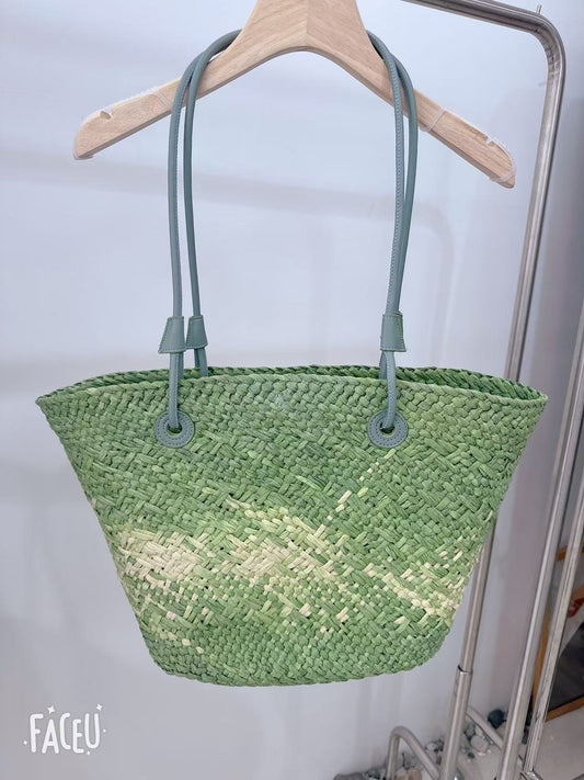 Tragbare Retro-Schultertasche aus Strohgewebe für Damen mit großem Fassungsvermögen