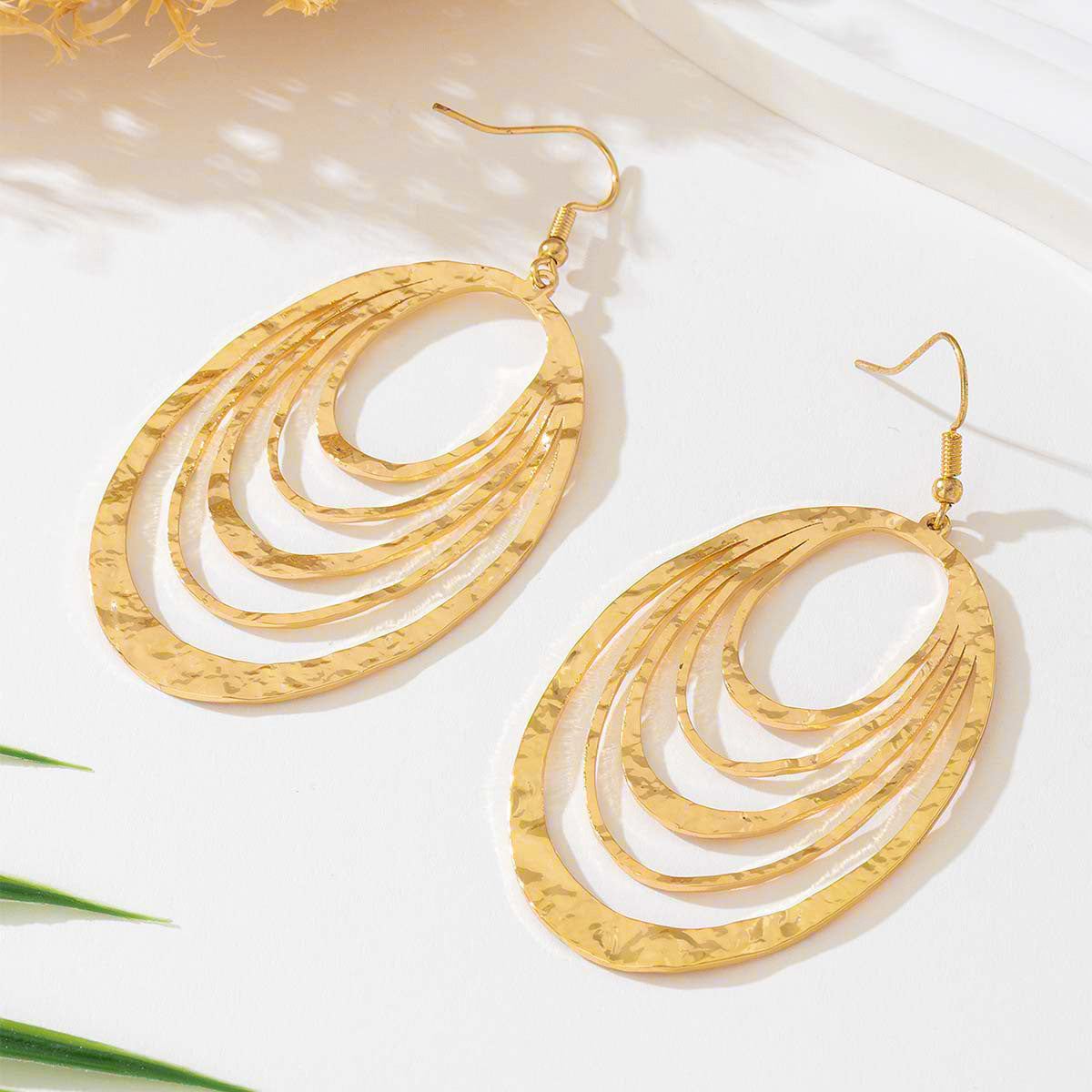 European And American Fashion Elegant 3 Layer Hollow Oval Shaped Big Gold-color
