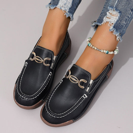 Scarpe decorative con fibbia in metallo e punta tonda da donna