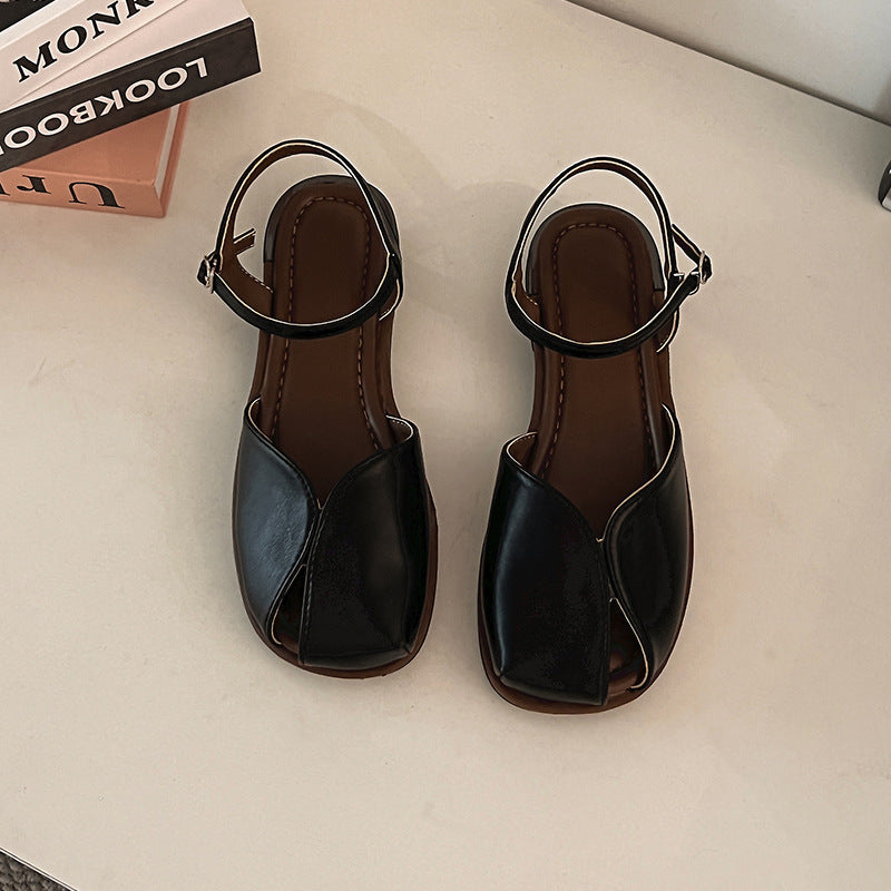 Sandali piatti con punta chiusa in stile Maillard